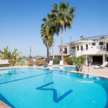Meryem'S Hotel Agios Epiktitos Exteriör bild