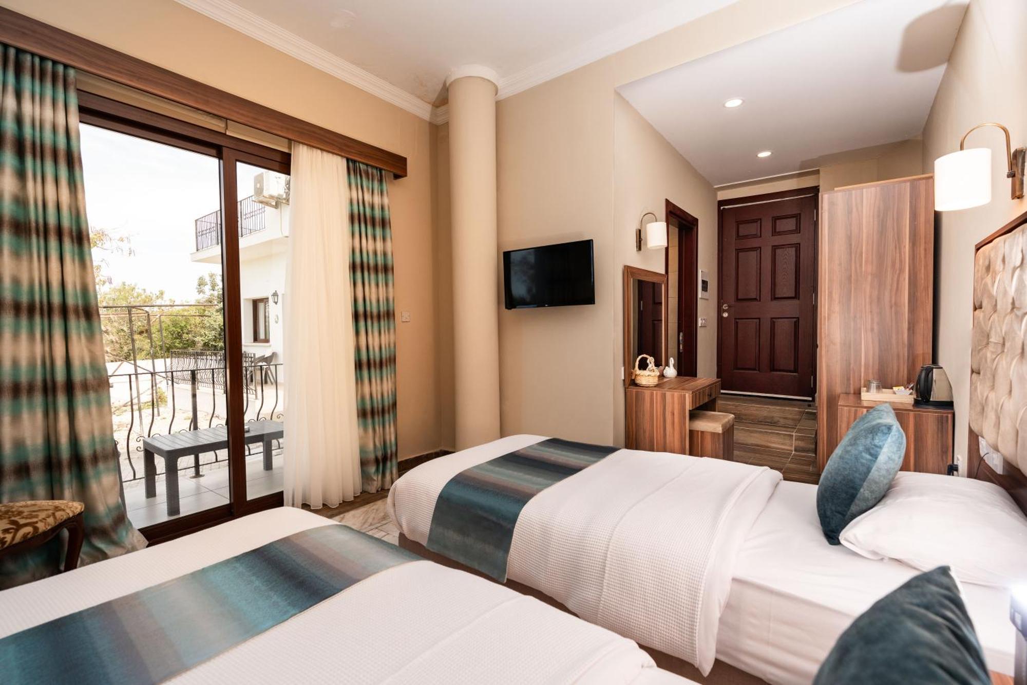 Meryem'S Hotel Agios Epiktitos Exteriör bild