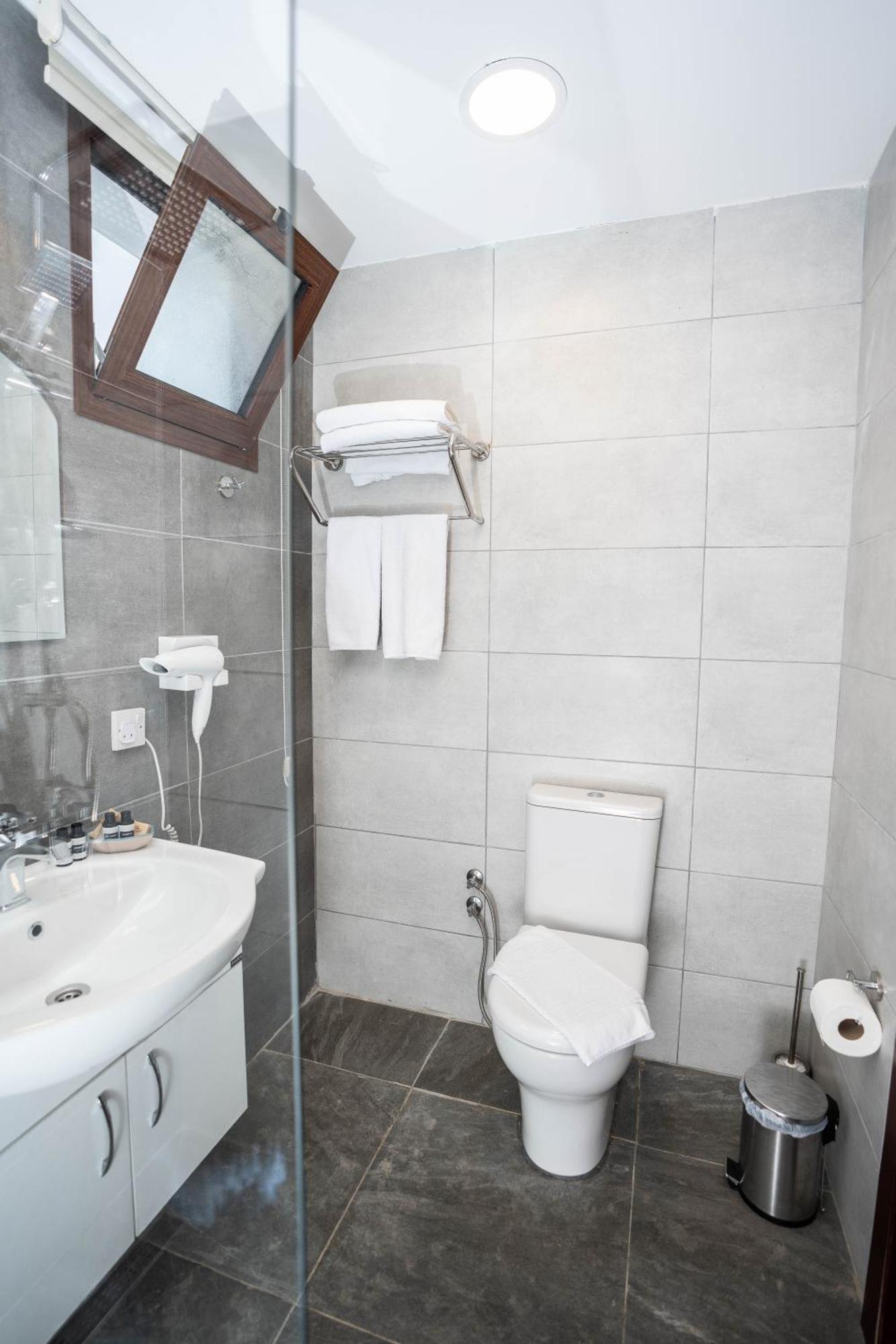 Meryem'S Hotel Agios Epiktitos Exteriör bild