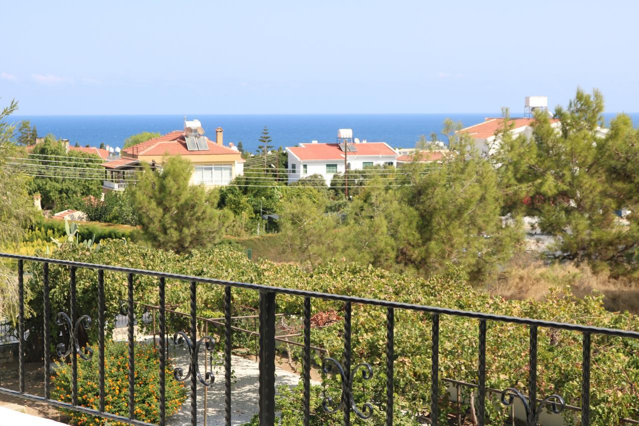 Meryem'S Hotel Agios Epiktitos Exteriör bild