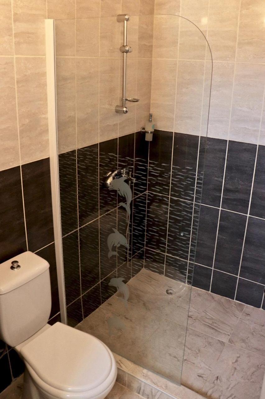 Meryem'S Hotel Agios Epiktitos Exteriör bild